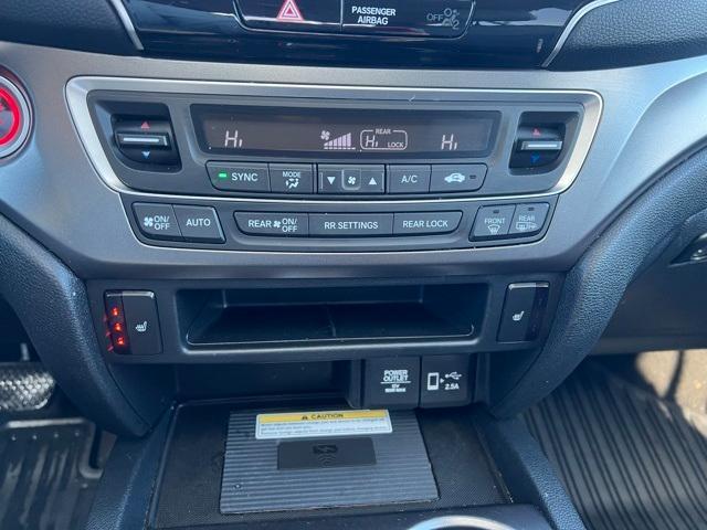 used 2022 Honda Pilot car, priced at $31,999