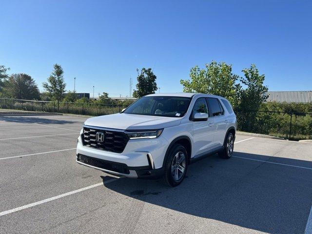 new 2025 Honda Pilot car, priced at $47,150