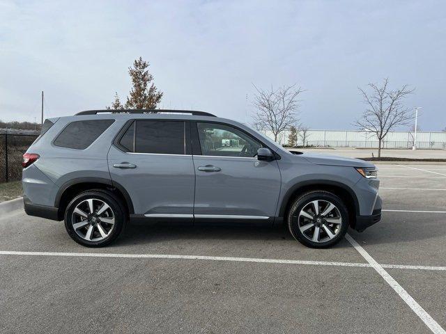 new 2025 Honda Pilot car, priced at $52,440