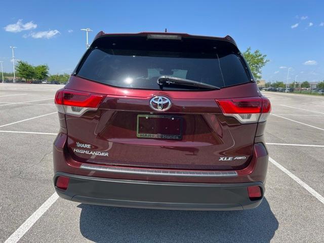 used 2017 Toyota Highlander car, priced at $18,499