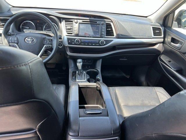 used 2017 Toyota Highlander car, priced at $17,846