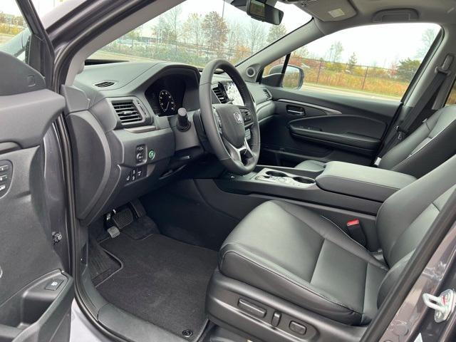 new 2025 Honda Ridgeline car, priced at $44,375