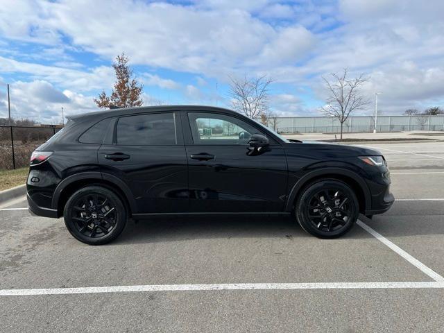 new 2025 Honda HR-V car, priced at $30,350