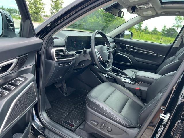 used 2025 Kia Telluride car, priced at $40,999