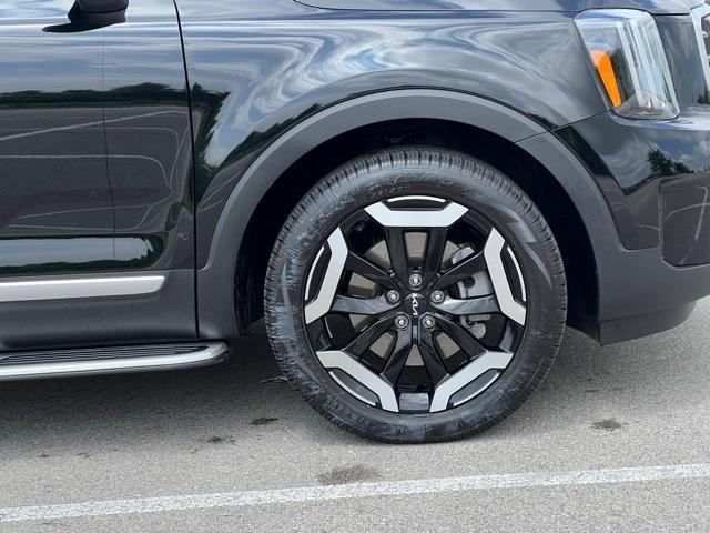 used 2025 Kia Telluride car, priced at $40,999