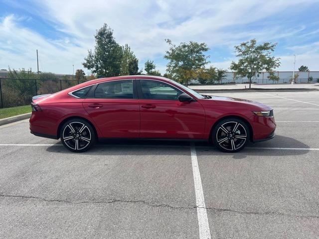 new 2025 Honda Accord Hybrid car, priced at $35,305