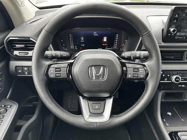 new 2025 Honda Pilot car, priced at $54,530