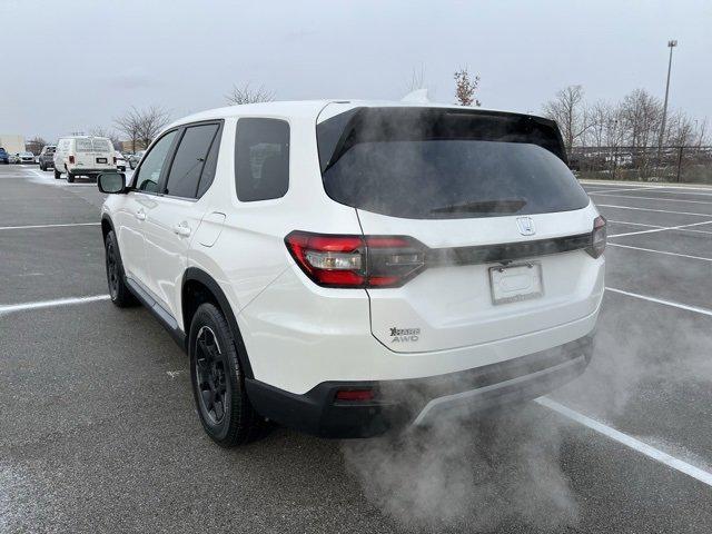 new 2025 Honda Pilot car, priced at $49,350