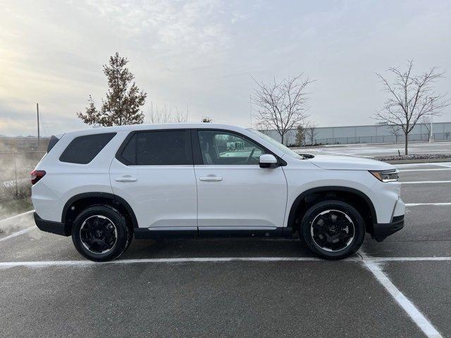 new 2025 Honda Pilot car, priced at $49,350