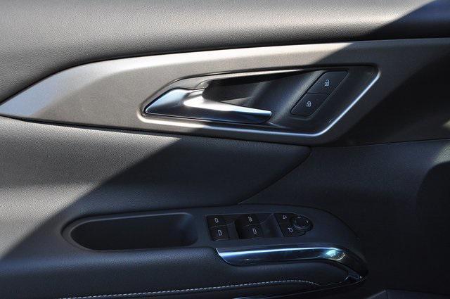 new 2026 Chevrolet Traverse car, priced at $43,120