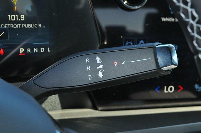 new 2026 Chevrolet Traverse car, priced at $43,120