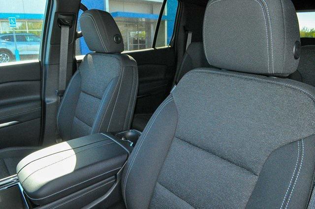 new 2026 Chevrolet Traverse car, priced at $43,120