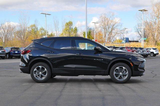 new 2025 Chevrolet Blazer car, priced at $39,355