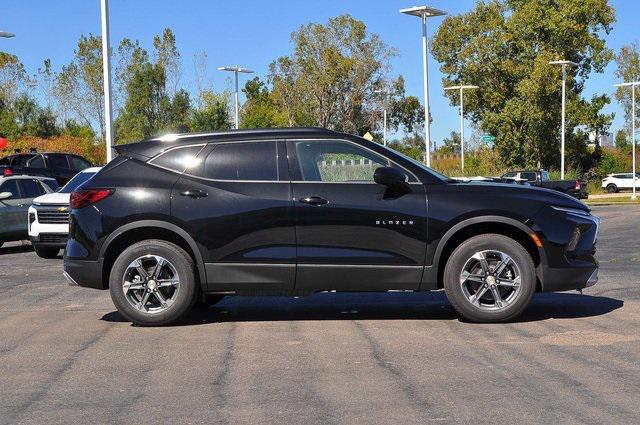 new 2025 Chevrolet Blazer car, priced at $39,085