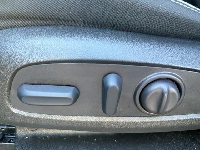 used 2024 Chevrolet Equinox car, priced at $21,200