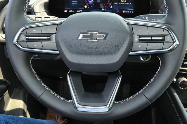 new 2025 Chevrolet Traverse car