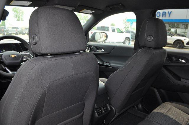 new 2026 Chevrolet Equinox car, priced at $32,290