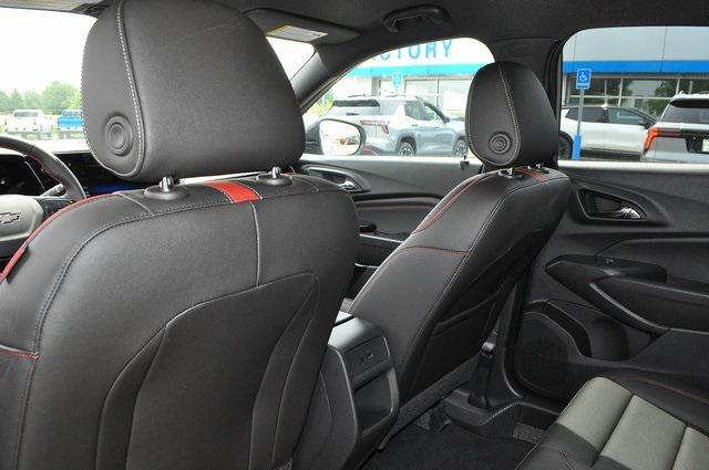 new 2025 Chevrolet Trax car