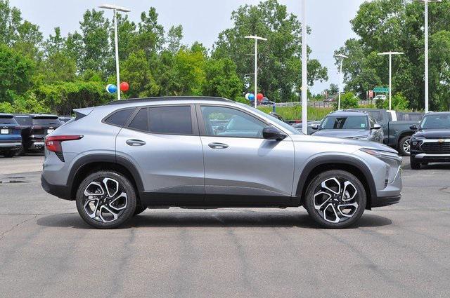 new 2025 Chevrolet Trax car
