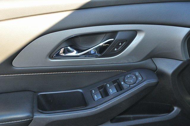 used 2020 Chevrolet Traverse car, priced at $19,100
