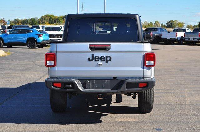used 2022 Jeep Gladiator car, priced at $28,152
