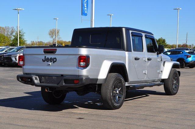 used 2022 Jeep Gladiator car, priced at $28,152