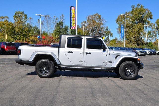 used 2022 Jeep Gladiator car, priced at $28,152
