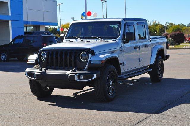 used 2022 Jeep Gladiator car, priced at $28,152