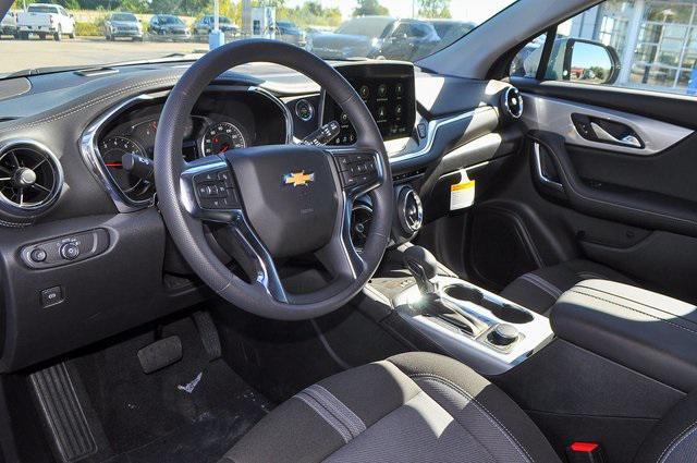 new 2025 Chevrolet Blazer car