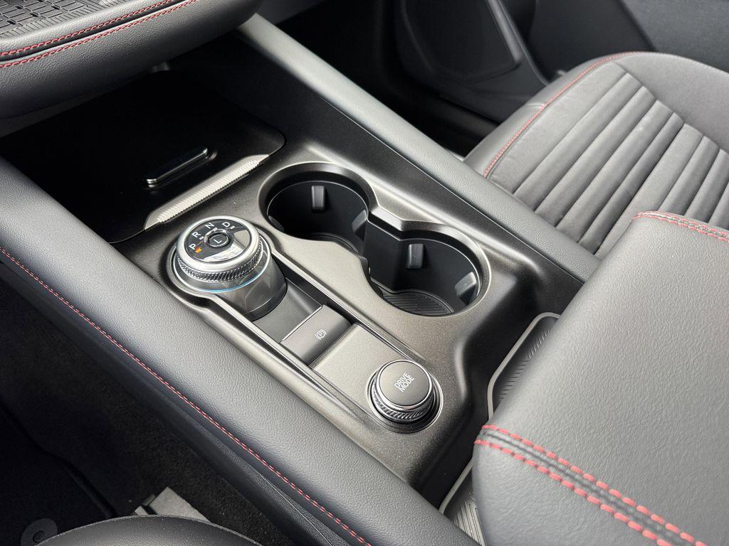 new 2025 Ford Explorer car