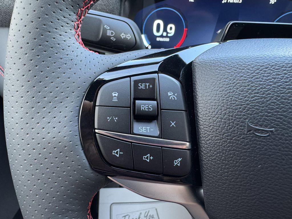 new 2025 Ford Explorer car