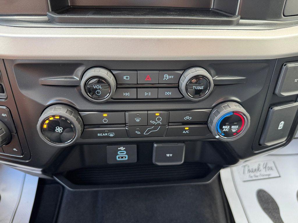 new 2025 Ford F-250 car, priced at $61,695