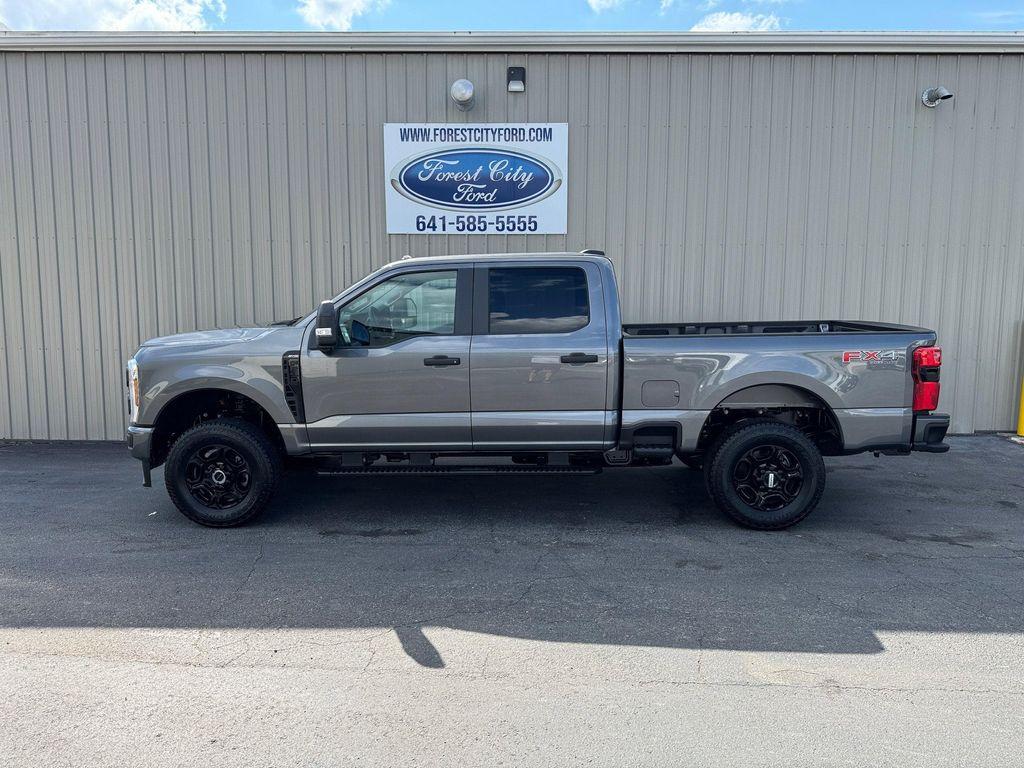 new 2025 Ford F-250 car, priced at $61,695