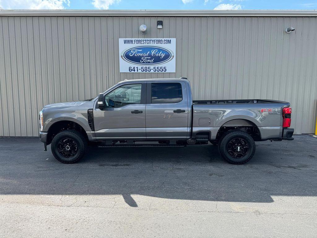 new 2025 Ford F-250 car, priced at $61,695
