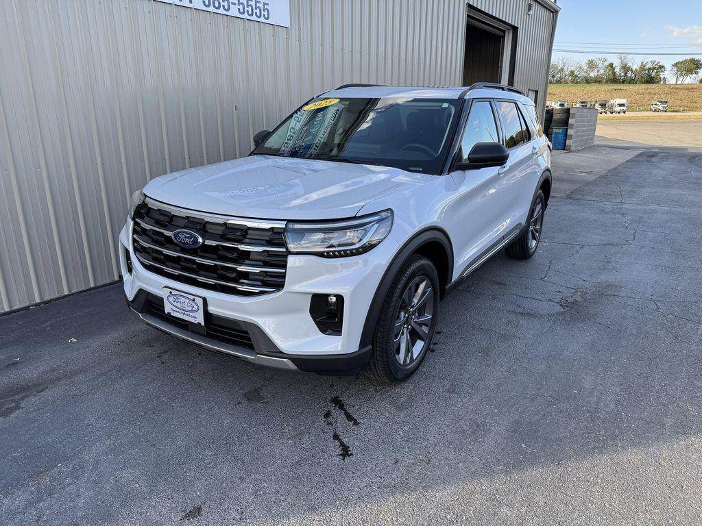 new 2025 Ford Explorer car, priced at $48,710
