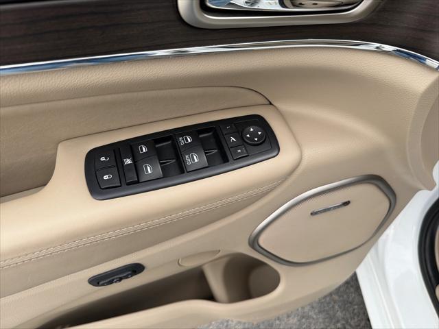 used 2015 Jeep Grand Cherokee car, priced at $16,956