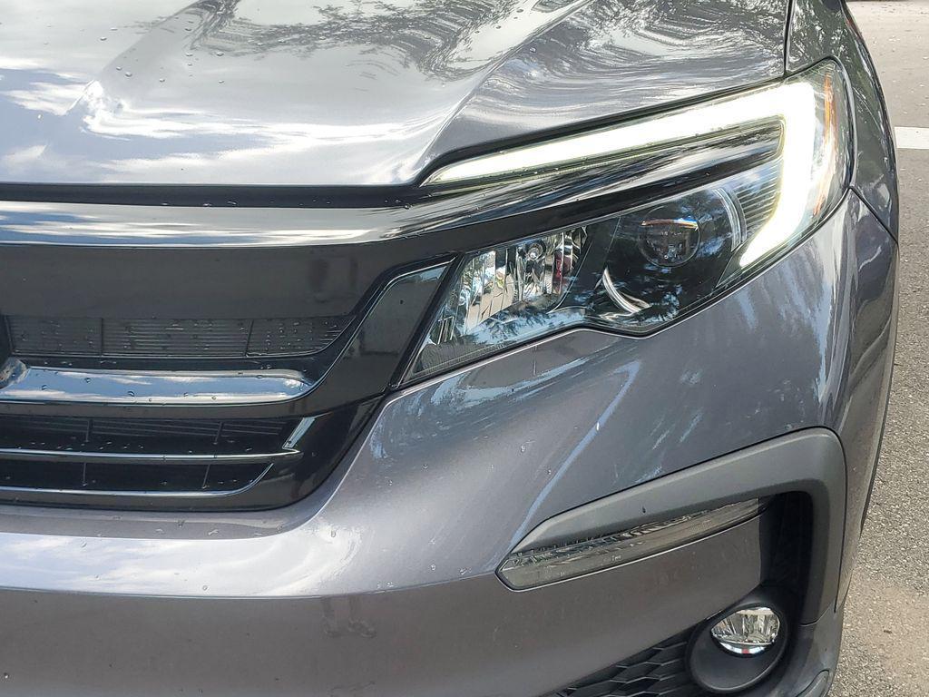used 2022 Honda Pilot car, priced at $29,000