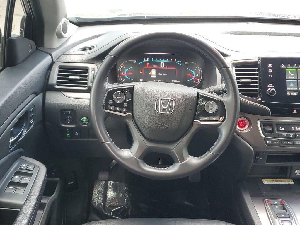 used 2022 Honda Pilot car, priced at $29,000
