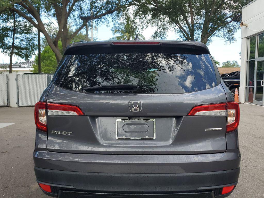 used 2022 Honda Pilot car, priced at $29,000