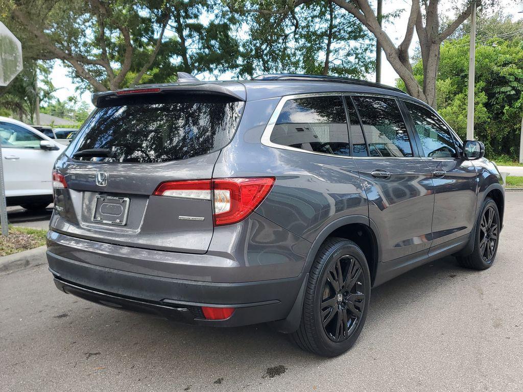 used 2022 Honda Pilot car, priced at $29,000