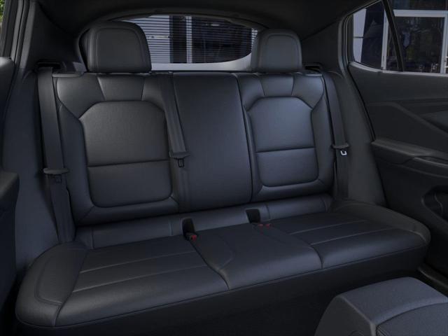 new 2025 Buick Envista car, priced at $27,709