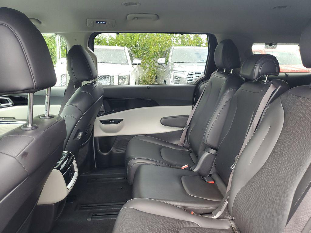 used 2024 Kia Carnival car, priced at $36,250