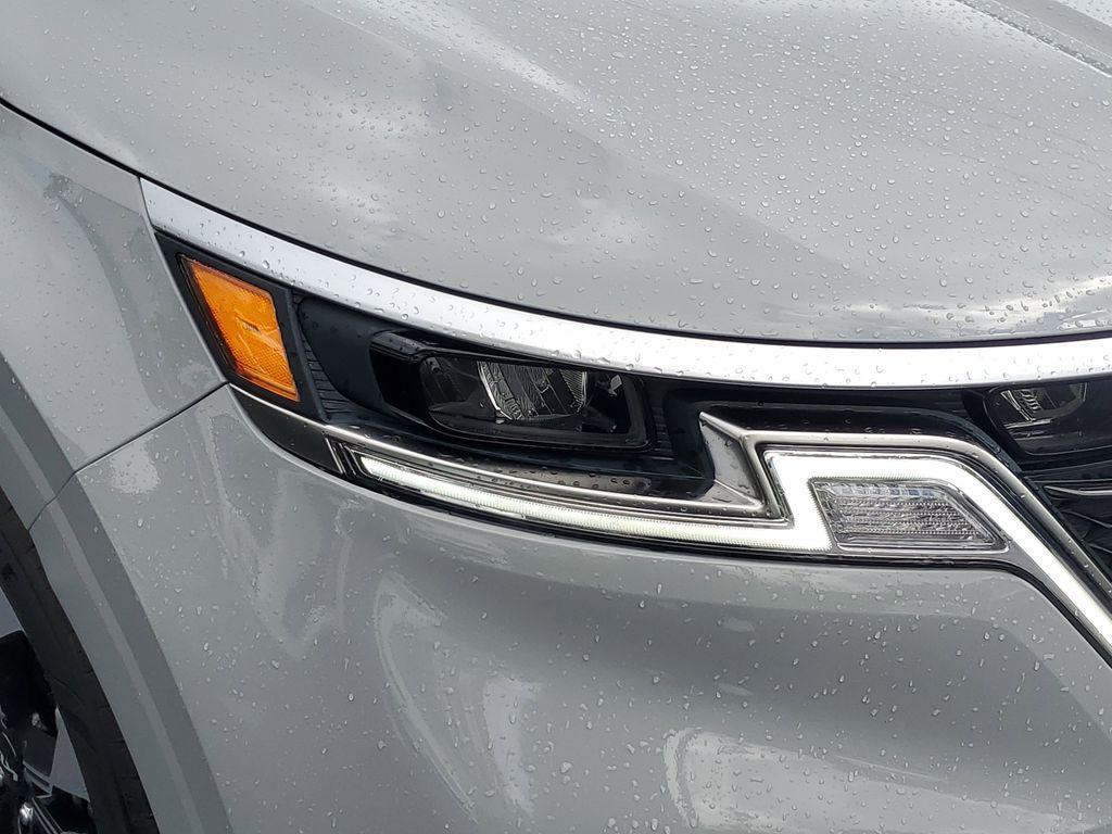 used 2024 Kia Carnival car, priced at $36,250