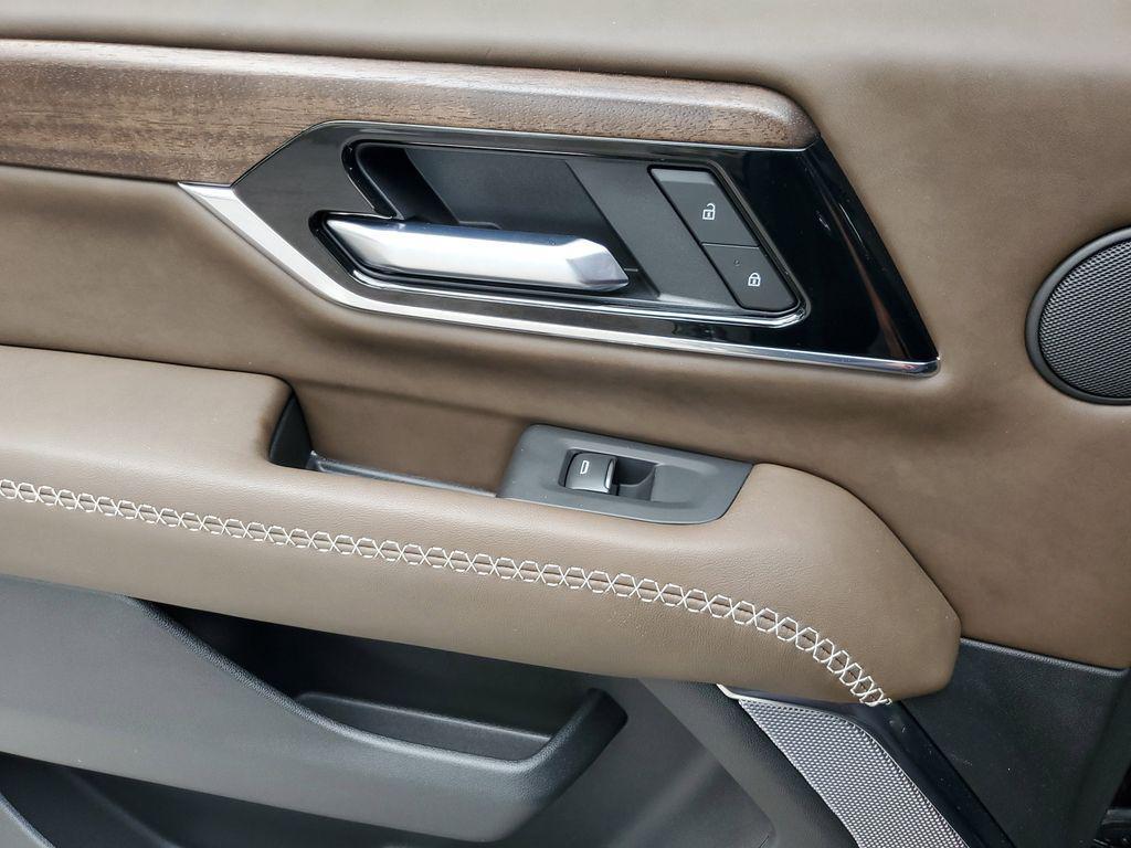 used 2025 GMC Yukon XL car, priced at $102,750