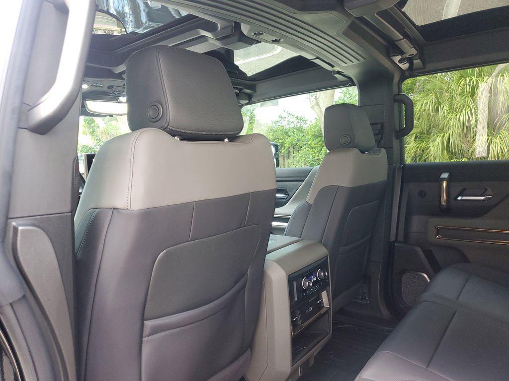 used 2025 GMC HUMMER EV Pickup car, priced at $78,500