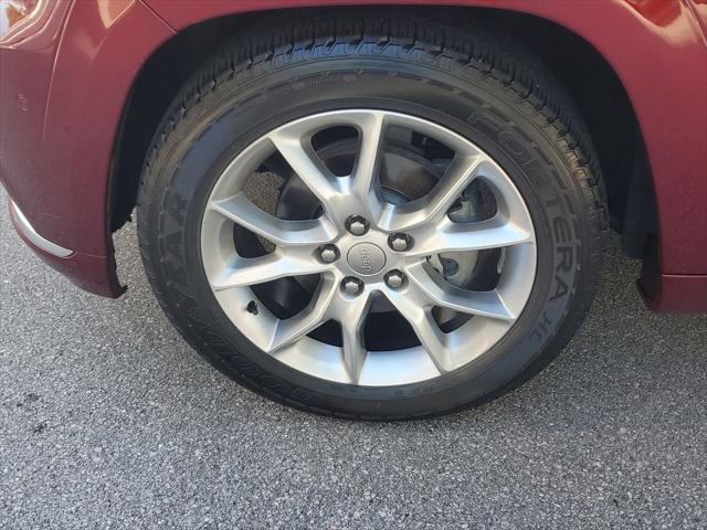 used 2016 Jeep Grand Cherokee car, priced at $19,250