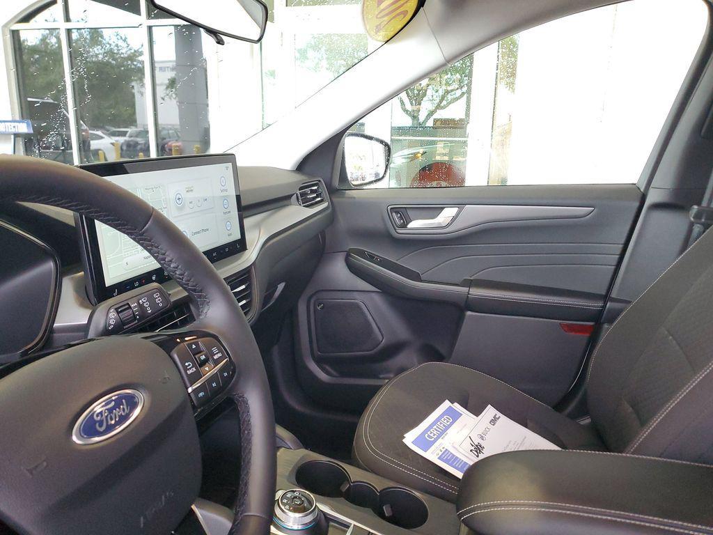 used 2024 Ford Escape car, priced at $25,750