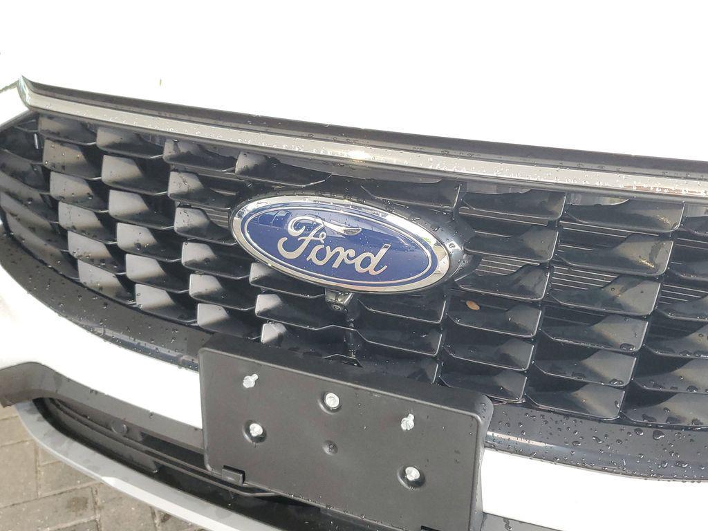 used 2024 Ford Escape car, priced at $25,750