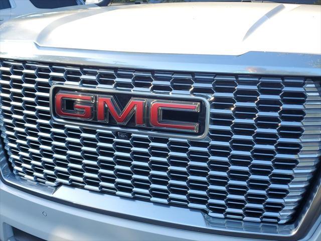used 2021 GMC Yukon XL car, priced at $43,500