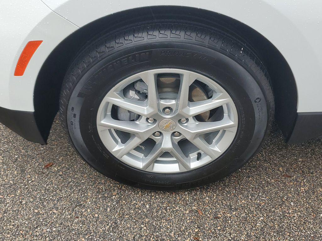 used 2024 Chevrolet Equinox car, priced at $23,250